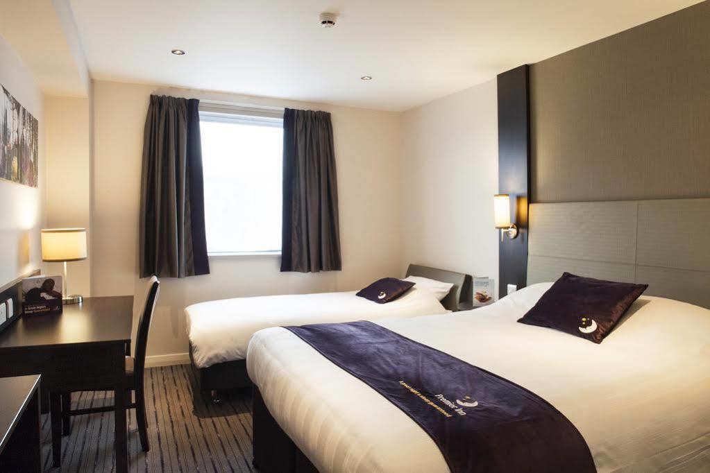 Premier Inn Manchester Trafford Centre North Urmston Eksteriør bilde